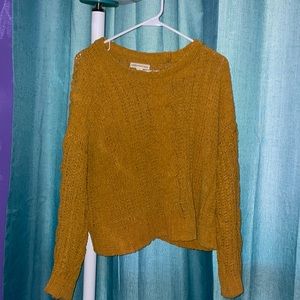 •mustard yellow sweater•